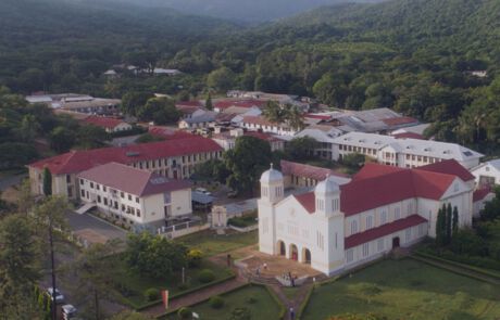 Krankenhaus und Kloster der Missionsbenediktiner in Tansania.