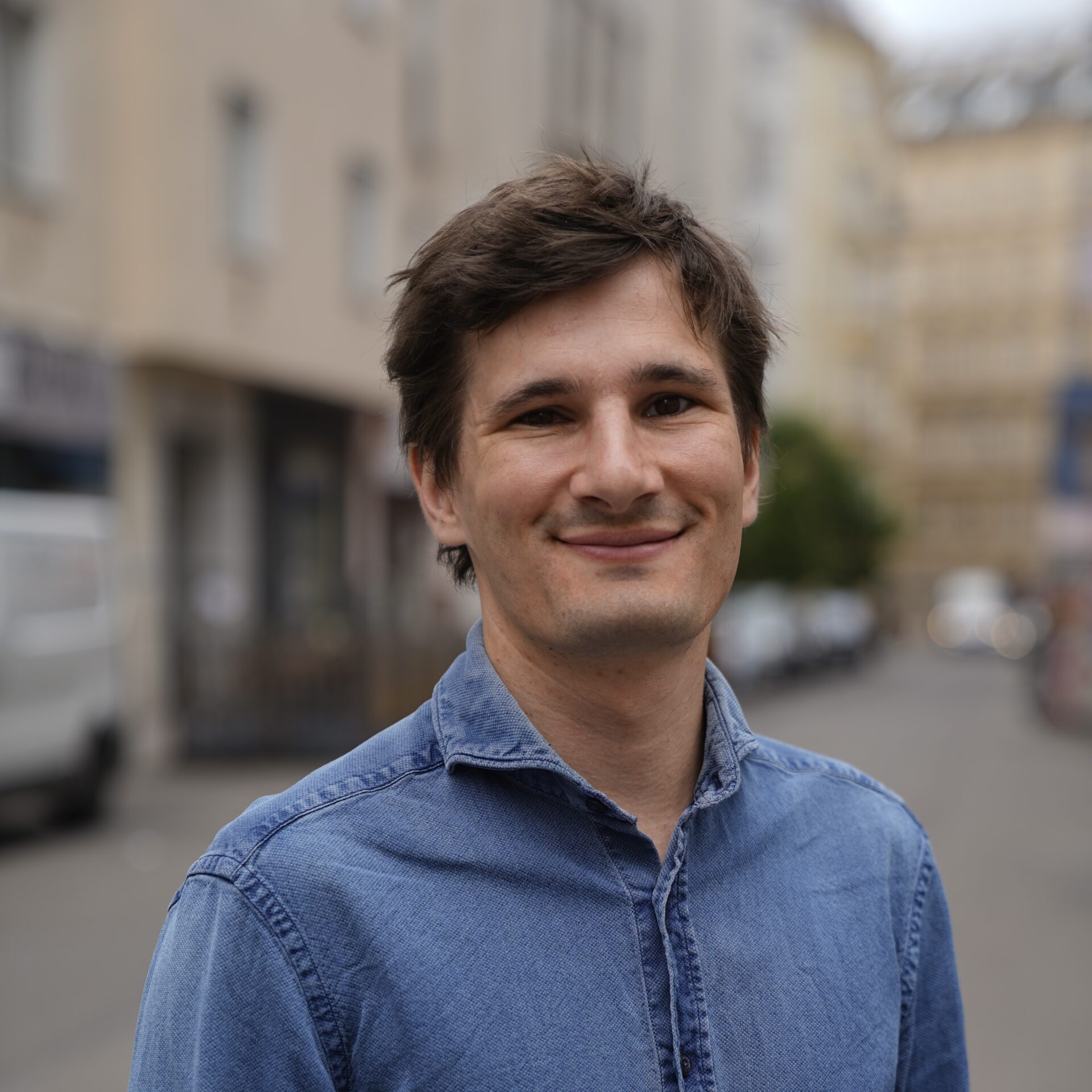 Mag. Simon de Wailly